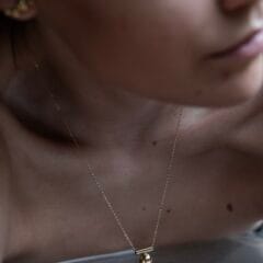 Dot necklace gold plated