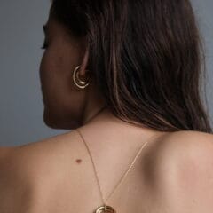 Cutted necklace gold