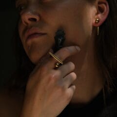 Conflicting ring gold plated