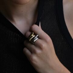 Alike ring